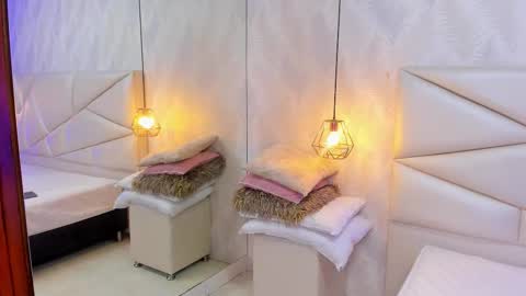 Laurent online show from December 14, 9:59 am