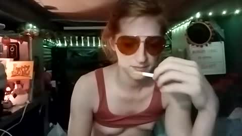 LesleyGumGrass- The Boring Trans girl online show from November 19, 2:55 am