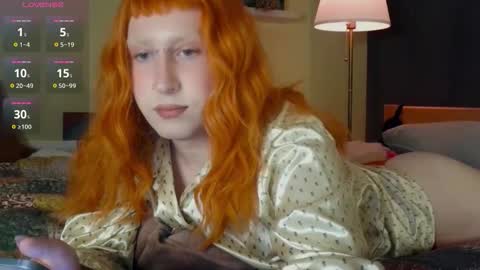 lia_grl online show from May 3, 8:13 pm