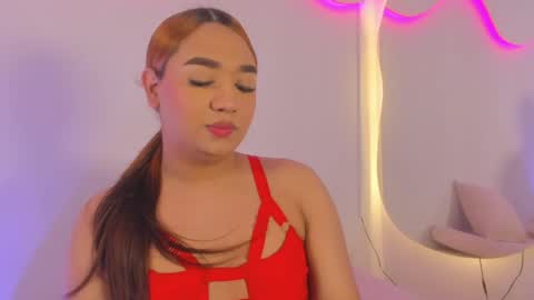 La  online show from April 28, 8:35 pm