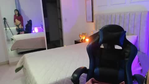 lilith  online show from April 20, 12:18 pm