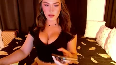 IM YOUR TRUE GODESS Lilymonstercock online show from October 3, 12:54 am