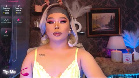 Lindsay online show from September 9, 9:24 pm