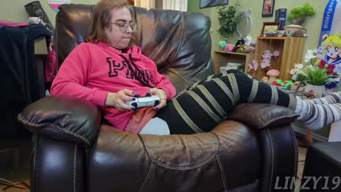 Linzy19 online show from January 25, 9:14 pm