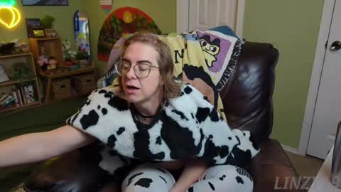 Linzy19 online show from February 14, 3:36 pm