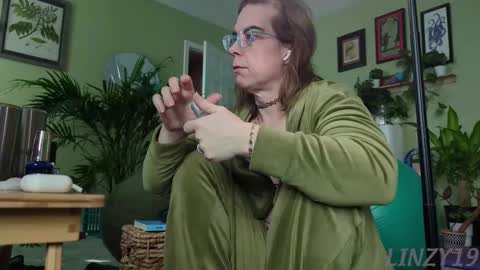 Linzy19 online show from January 16, 5:09 pm