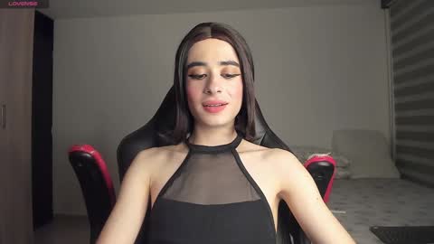 Sofi online show from December 4, 1:41 am