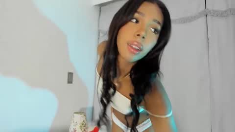 Liz Grant online show from December 2, 11:10 pm