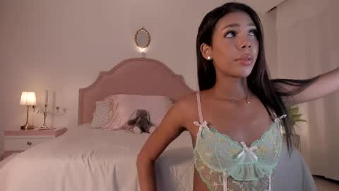 Liz Grant online show from April 19, 9:06 pm