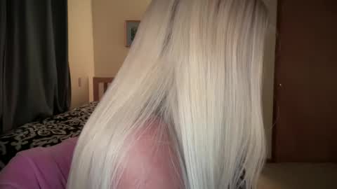 Liz Purr online show from February 27, 3:18 pm