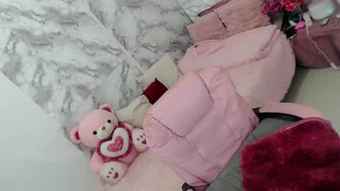 Thea online show from November 30, 9:06 pm