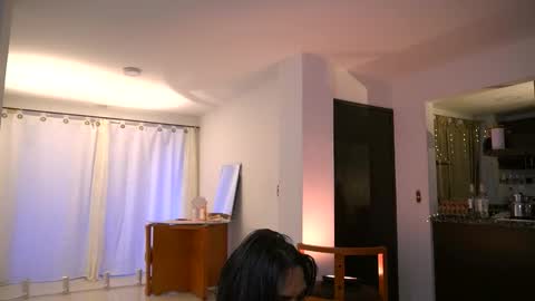 mara online show from October 7, 9:49 pm