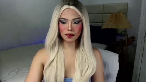 LOVELY CAREL 777 online show from November 10, 7:20 am