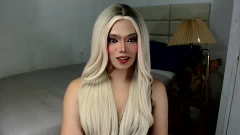 LOVELY CAREL 777 online show from November 12, 8:35 am