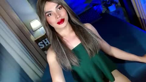 lovelymiss_shyna11 online show from January 11, 11:50 am