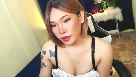 STWEET LINA online show from September 29, 5:45 pm