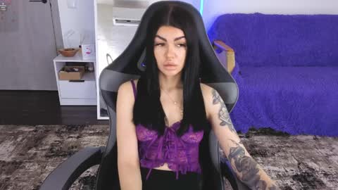 Monika online show from April 6, 7:52 am