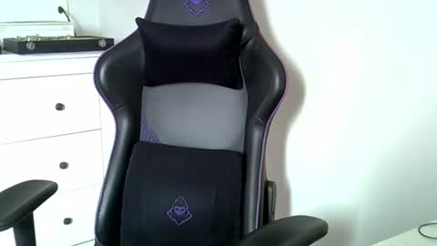 luizacandy online show from October 30, 5:01 pm