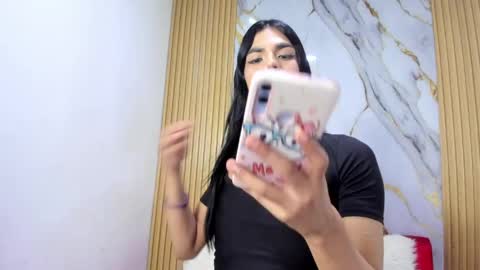 LULU online show from April 18, 2:19 pm