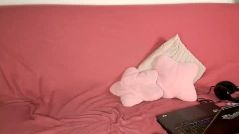 Luros Modasy online show from February 5, 8:35 pm