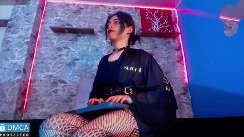 maevekuro online show from March 8, 5:22 pm