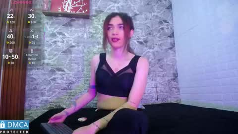 maevekuro online show from October 2, 3:29 am