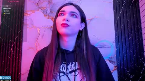 maevekuro online show from February 26, 3:22 am