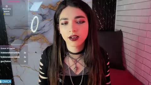 maevekuro online show from April 18, 3:41 am