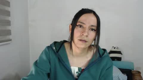 Mariapau online show from April 25, 1:41 pm