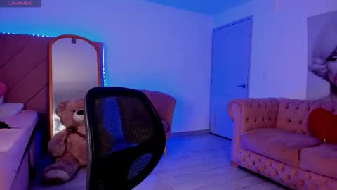Snapshot of marily_daniela_ chatting on October 17, 2:48 am Marily Daniela online show from October 17, 2:48 am