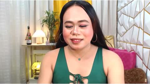 LEAH online show from March 1, 2:48 am