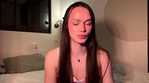 Mary online show from February 25, 7:51 pm