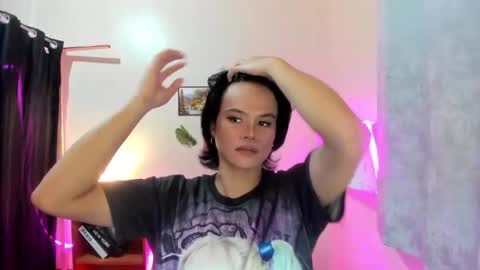 maxine_fucks online show from December 21, 7:19 pm