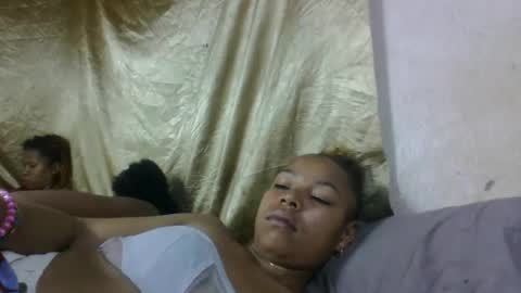 mbotyfeliciaa online show from January 15, 6:50 pm