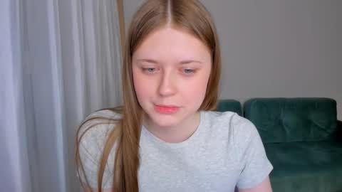 Melissa online show from March 4, 10:14 pm