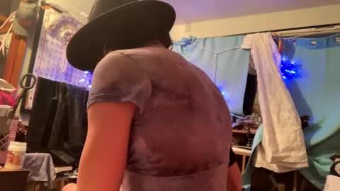 Snapshot of merelyalover chatting on January 20, 7:58 am gurlnips online show from January 20, 7:58 am