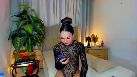 myka online show from November 18, 6:46 am