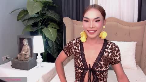 myka online show from April 2, 8:01 am