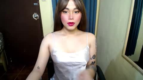 Miah online show from October 24, 4:23 pm