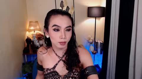 michaelagoddess online show from February 28, 5:04 am