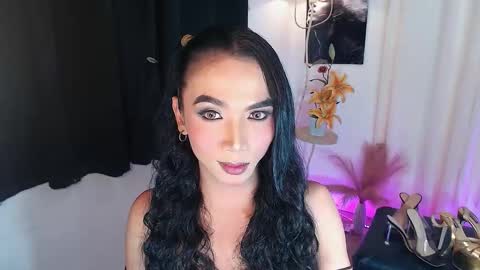 michaelagoddess online show from October 4, 5:03 pm