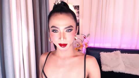 michaelagoddess online show from February 7, 9:43 pm