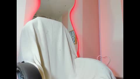 Mila online show from February 23, 1:52 am