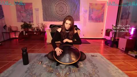 milla_milla online show from February 15, 6:33 am