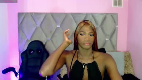 mirandaacollins online show from November 7, 10:59 am