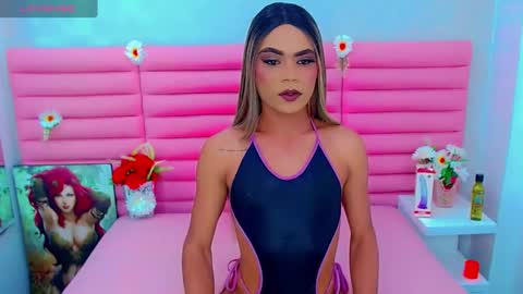 Snapshot of miss_dania chatting on October 12, 10:34 pm DANIA online show from October 12, 10:34 pm