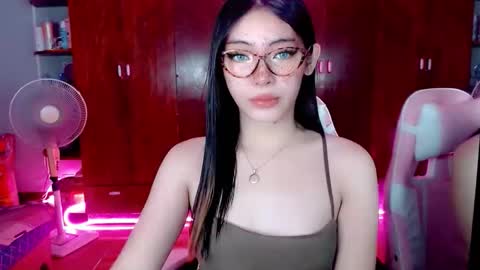 miss_hornydoll online show from October 26, 10:17 pm