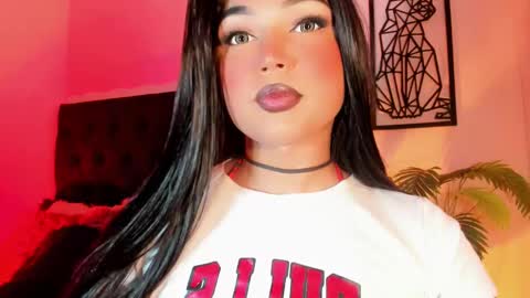 miss_zz online show from December 14, 8:04 pm