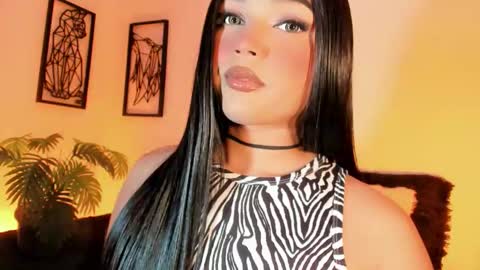 miss_zz online show from February 3, 7:19 pm