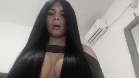 ALICE MADANE online show from November 22, 5:20 am